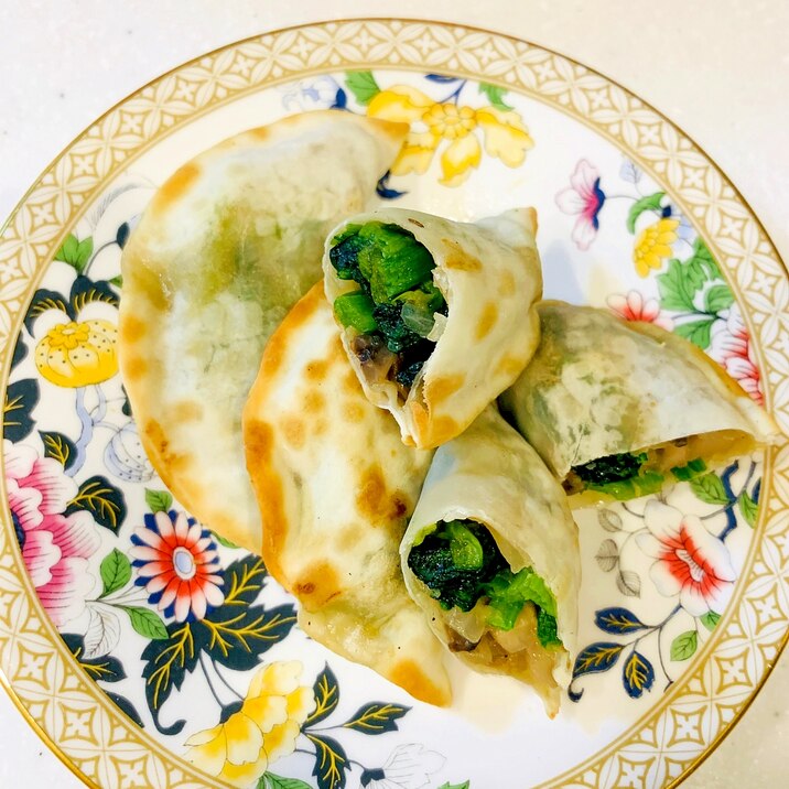 余った餃子の皮で！ほうれん草のカルツォーネ